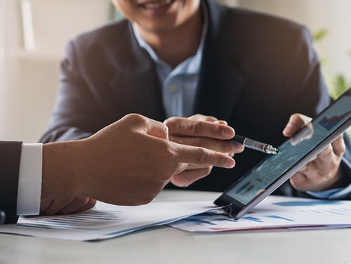 كيف نستفيد من التسويق الالكتروني في الترويج للتجارة الإلكترونية؟